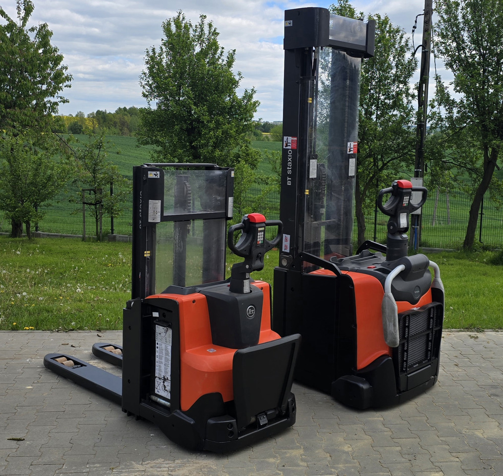 Toyota SPE 160L 6000mm initial lift wstępne podnoszenie triplex - معدات تكديس: صور 5 Toyota SPE 160L 6000mm initial lift wstępne podnoszenie triplex - معدات تكديس: صور 5