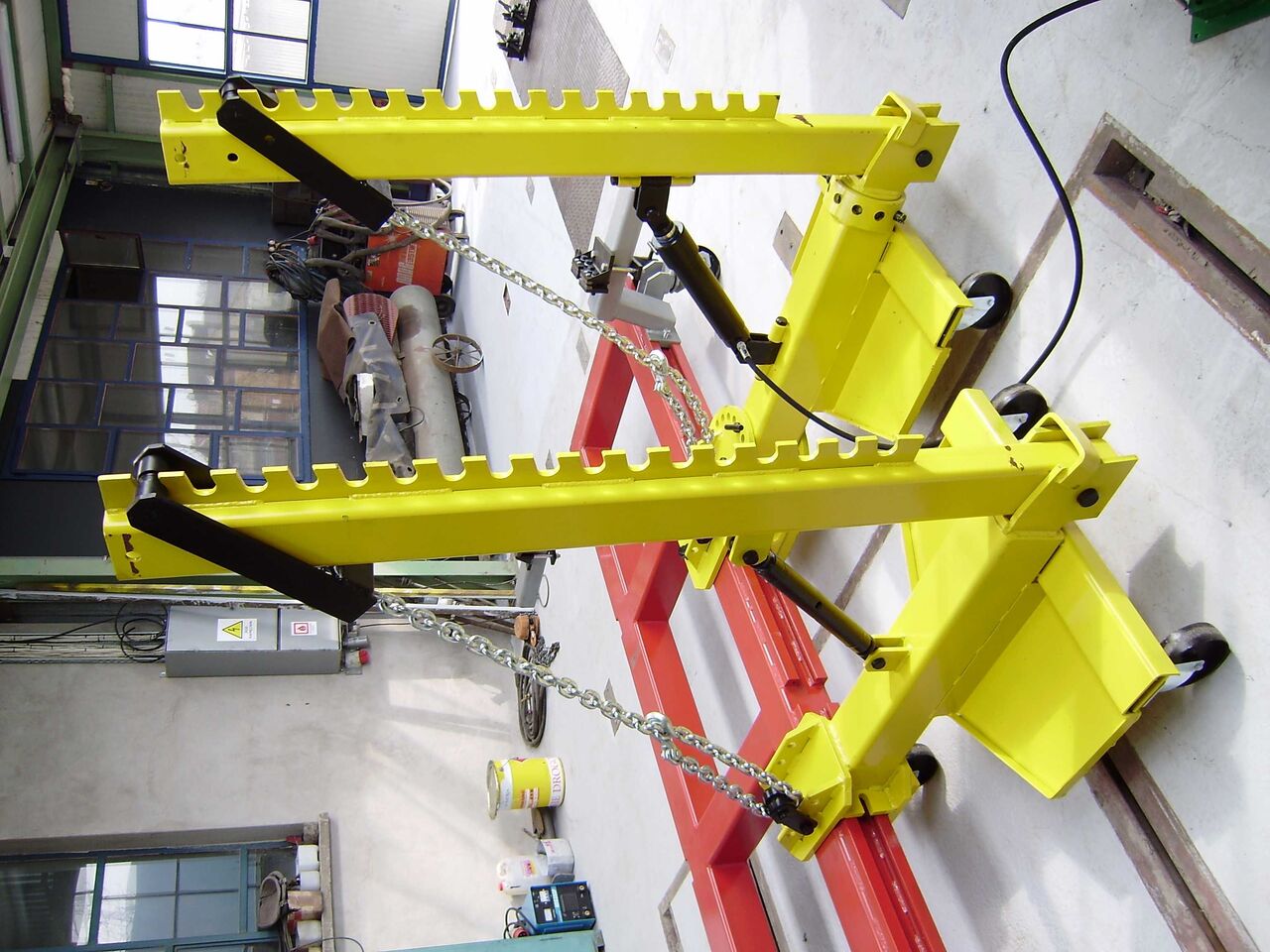 Tapka Bodywork Straightening Bench with Dozer (3000x920) / Tapka Karosserie Richtbank mit Dozer (3000x920) / Tapka Karosářská Rovnáci Lavička s Dozerem (3000x920) / Tapka Banc de Dreptare Caroserie cu - معدات الورش: صور 2 Tapka Bodywork Straightening Bench with Dozer (3000x920) / Tapka Karosserie Richtbank mit Dozer (3000x920) / Tapka Karosářská Rovnáci Lavička s Dozerem (3000x920) / Tapka Banc de Dreptare Caroserie cu - معدات الورش: صور 2