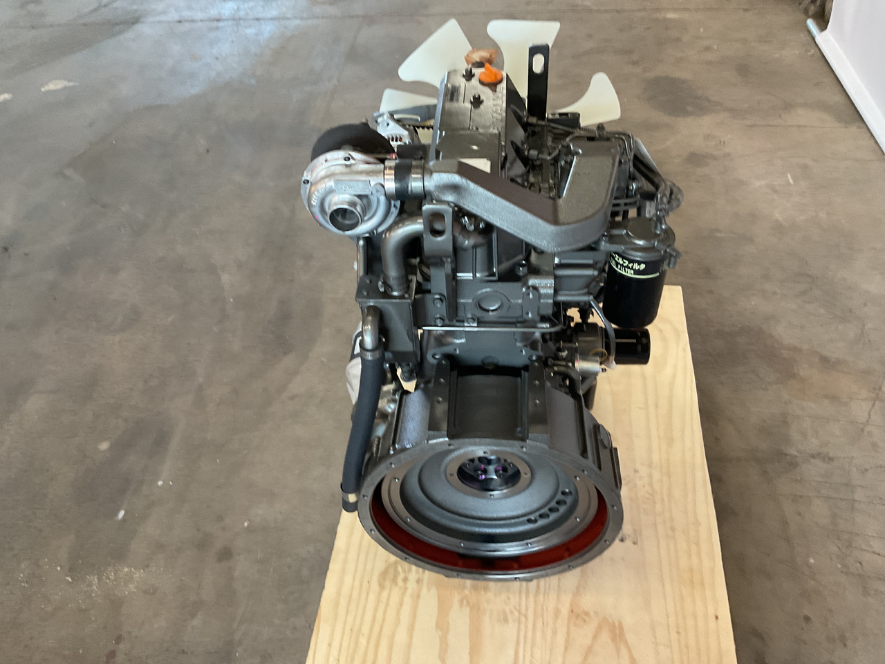 Yanmar 4TN106T - المحرك: صور 4 Yanmar 4TN106T - المحرك: صور 4