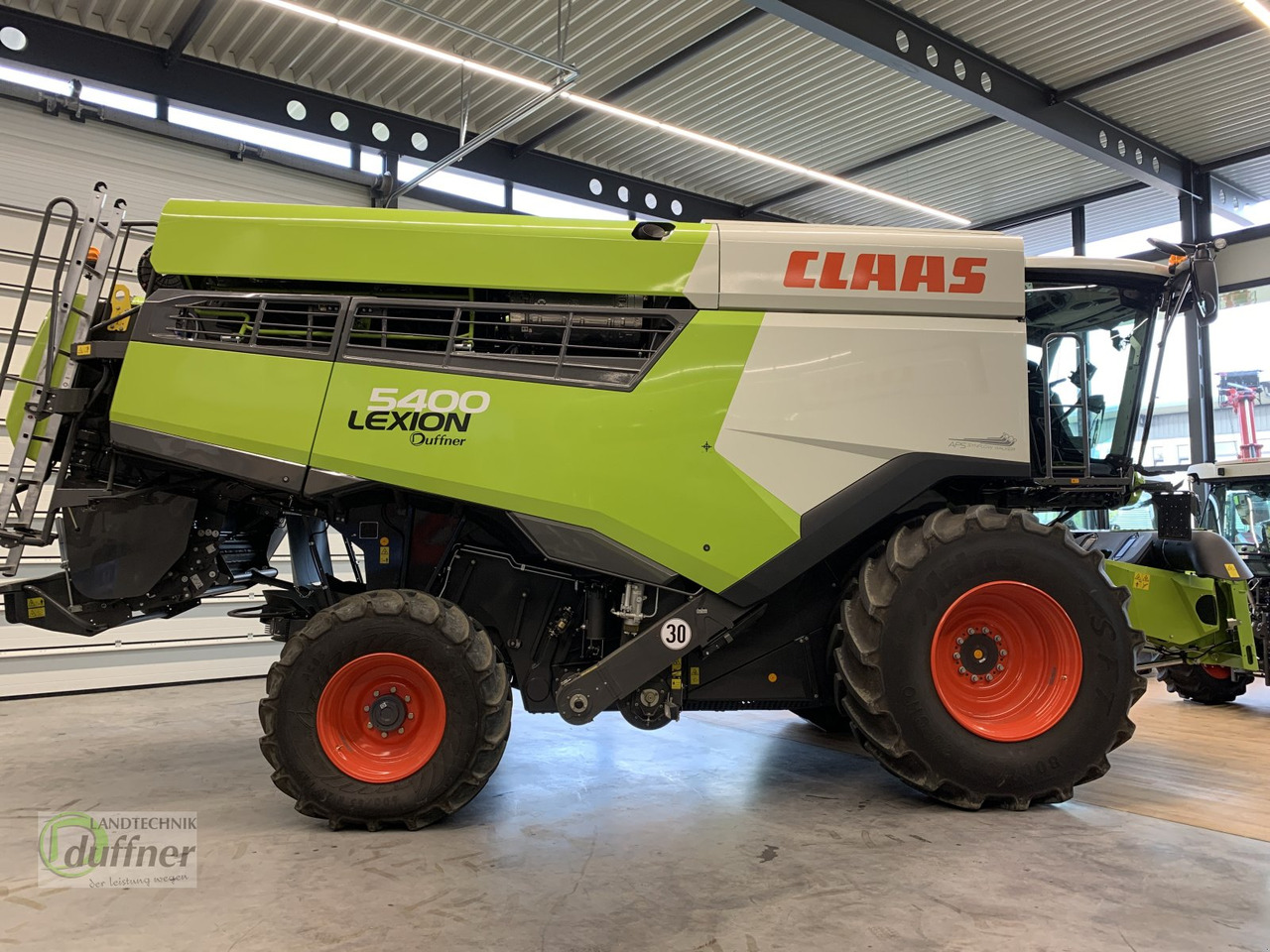 CLAAS Lexion 5400 - حصادة شاملة: صور 2 CLAAS Lexion 5400 - حصادة شاملة: صور 2