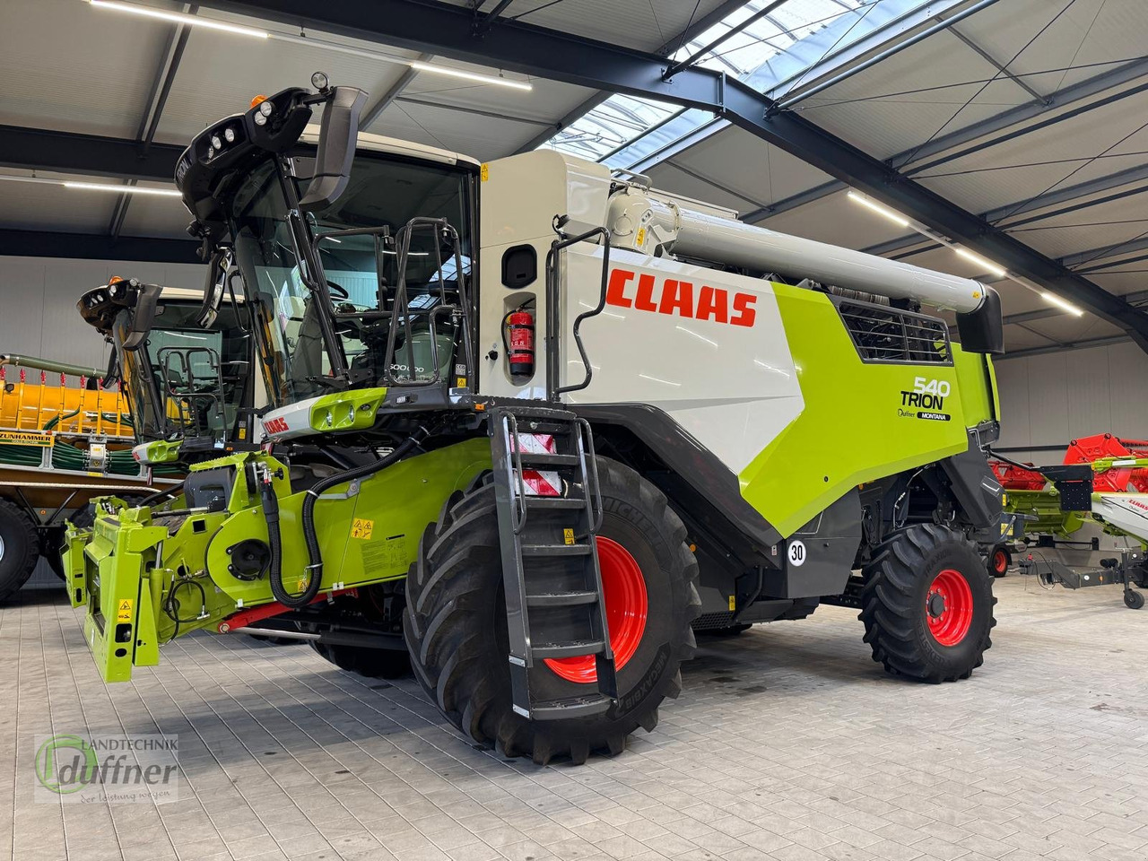 CLAAS Trion 540 Montana - حصادة شاملة: صور 1 CLAAS Trion 540 Montana - حصادة شاملة: صور 1
