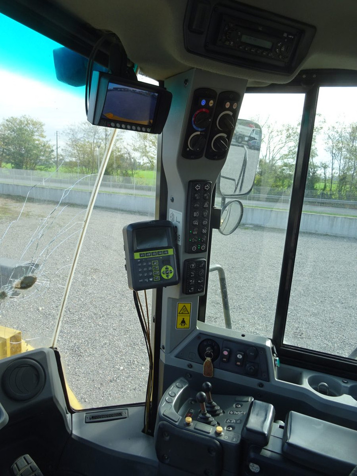 اللودر بعجل CATERPILLAR 972K: صور 11