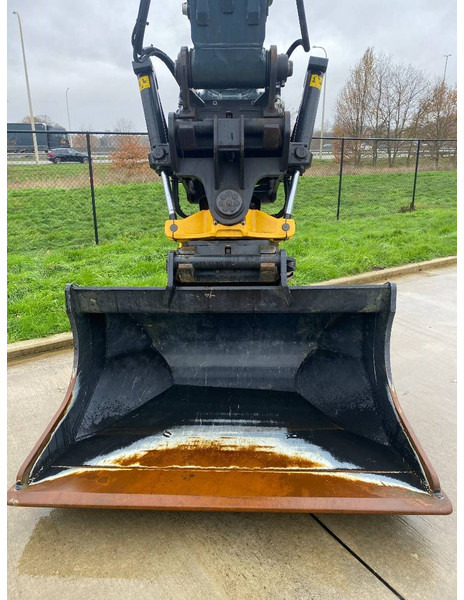 Engcon EC233, OQ80, GB29 = Rotator + Coupler + Gripper + - ملحقات - آلات البناء: صور 2 Engcon EC233, OQ80, GB29 = Rotator + Coupler + Gripper + - ملحقات - آلات البناء: صور 2