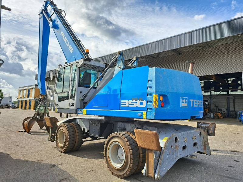 Fuchs MHL350E + Polyp - حفارة النقل والشحن: صور 3 Fuchs MHL350E + Polyp - حفارة النقل والشحن: صور 3