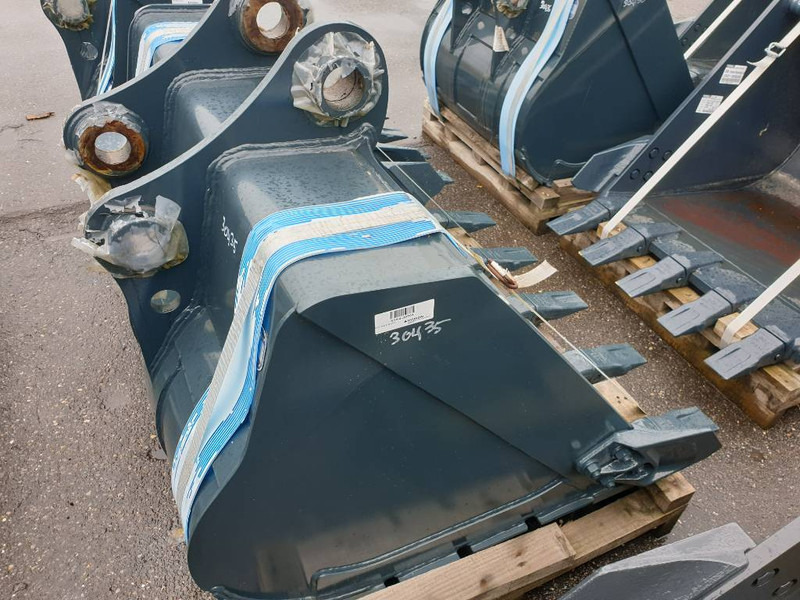 Hyundai Excavator digging bucket 140, 61K4-30101 - بكت - آلات البناء: صور 2 Hyundai Excavator digging bucket 140, 61K4-30101 - بكت - آلات البناء: صور 2