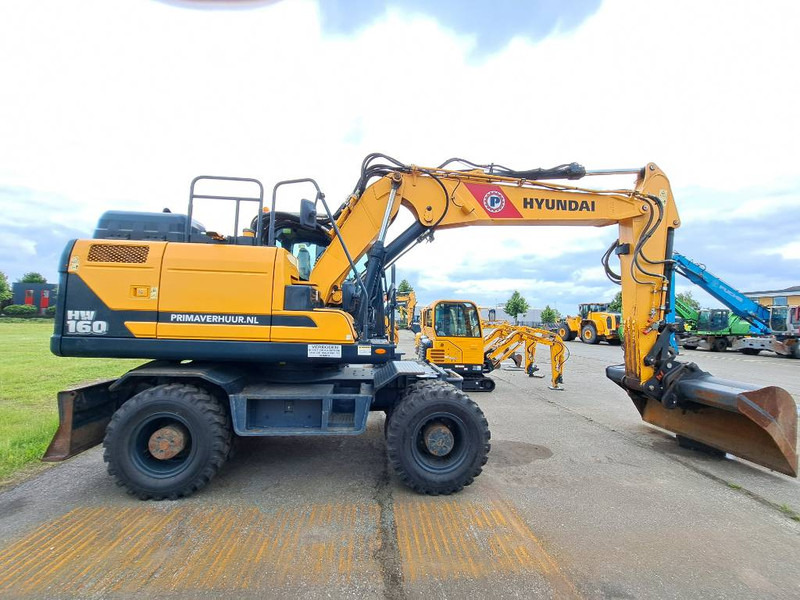 Hyundai HW 160 - حفارة على عجلات: صور 5 Hyundai HW 160 - حفارة على عجلات: صور 5