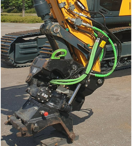 STEELWRIST Tiltrotator X20 CW20 HW180 - ملحقات - آلات البناء: صور 2 STEELWRIST Tiltrotator X20 CW20 HW180 - ملحقات - آلات البناء: صور 2