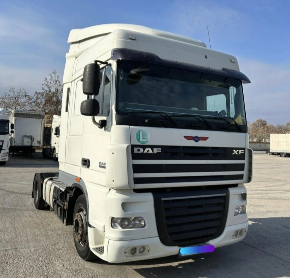 DAF XF 105.460 Tractor head - شاحنة جرار: صور 1 DAF XF 105.460 Tractor head - شاحنة جرار: صور 1