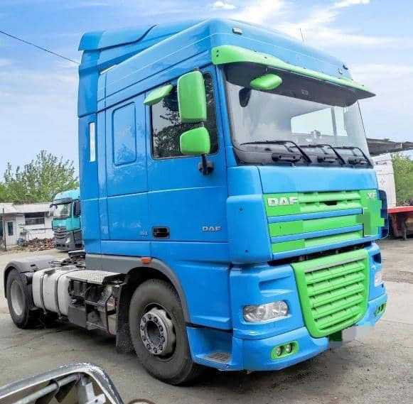 DAF XF 105.460 Tractor unit - شاحنة جرار: صور 2 DAF XF 105.460 Tractor unit - شاحنة جرار: صور 2