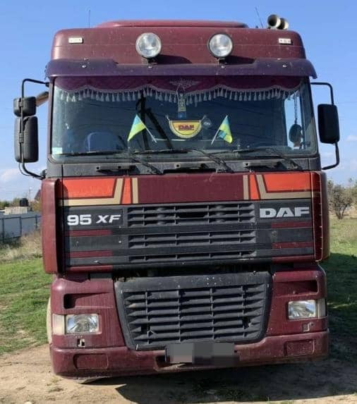 DAF XF 95 - شاحنة جرار: صور 1 DAF XF 95 - شاحنة جرار: صور 1