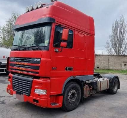 DAF XF 95 - شاحنة جرار: صور 2 DAF XF 95 - شاحنة جرار: صور 2