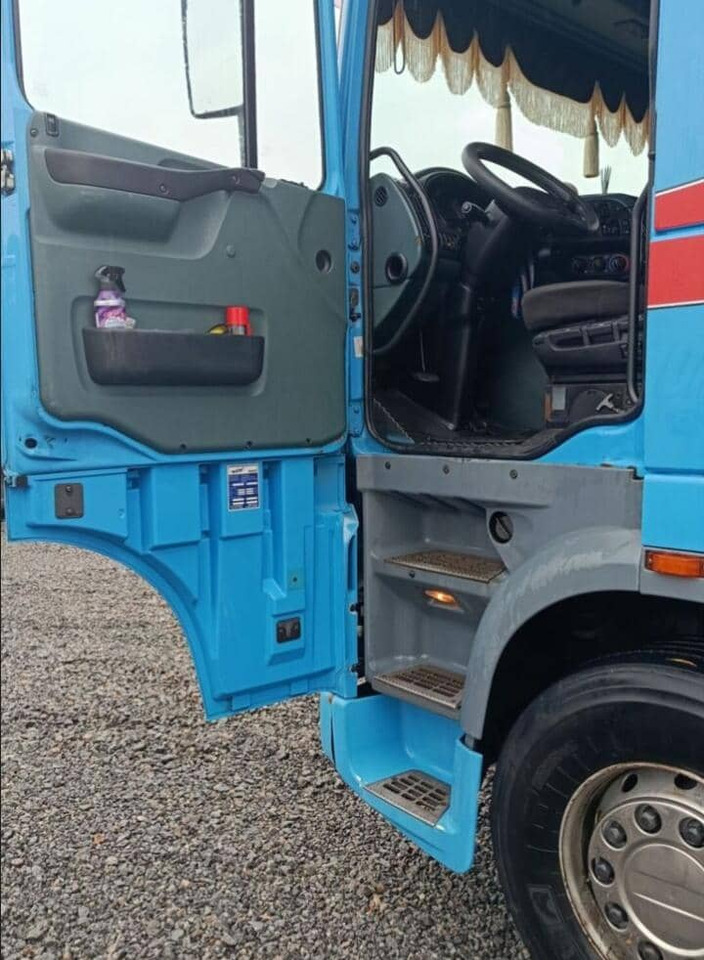 DAF XF95 - شاحنة جرار: صور 5 DAF XF95 - شاحنة جرار: صور 5