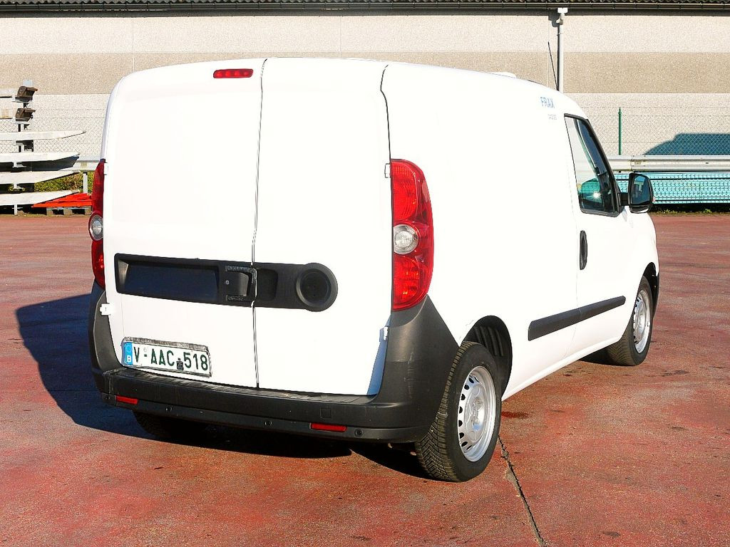 Fiat DOBLO 1.3 KUHLKASTENWAGEN RELEC FROID TR10 -20c - الشاحنات الصغيرة المبردة: صور 5 Fiat DOBLO 1.3 KUHLKASTENWAGEN RELEC FROID TR10 -20c - الشاحنات الصغيرة المبردة: صور 5