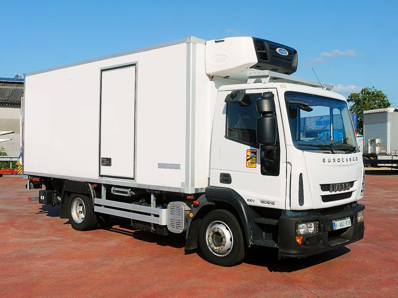 Iveco 120E18 EUROCARGO KUHLKOFFER CARRIER SUPRA 550 - مبردة شاحنة: صور 2 Iveco 120E18 EUROCARGO KUHLKOFFER CARRIER SUPRA 550 - مبردة شاحنة: صور 2