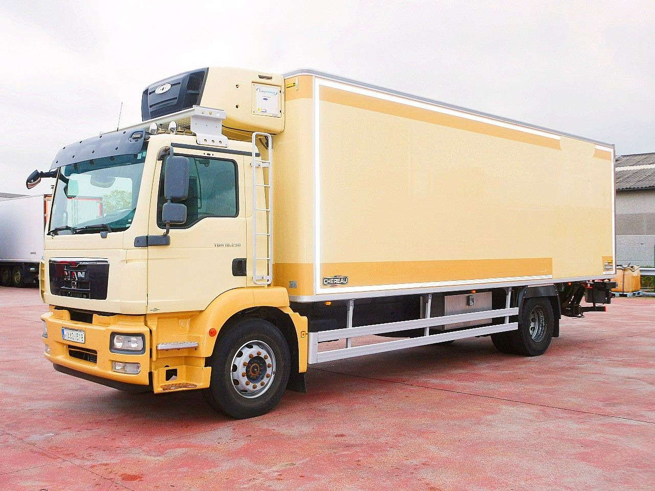 MAN TGM 18 250 CHEREAU CARRIER SUPR 1250 MULTi - مبردة شاحنة: صور 4 MAN TGM 18 250 CHEREAU CARRIER SUPR 1250 MULTi - مبردة شاحنة: صور 4