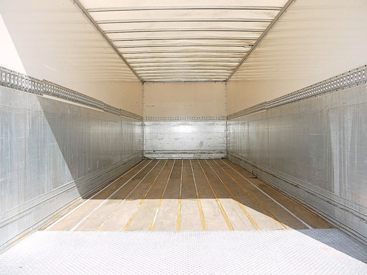 بصندوق مغلق شاحنة Mercedes-Benz 1318 ATEGO MEUBEL KOFFER LBW MANUAL  LUFTFEDERNG: صور 10