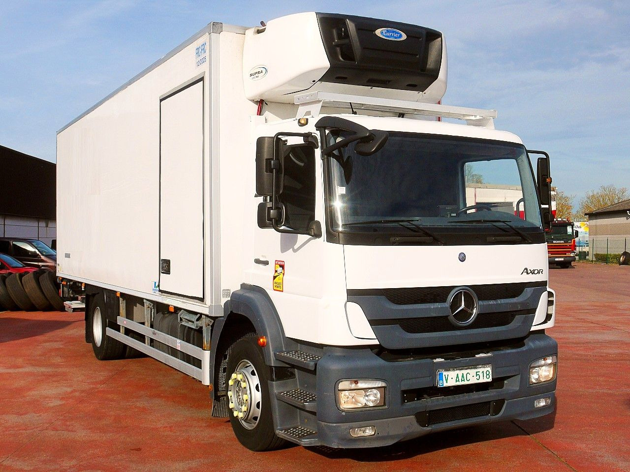 Mercedes-Benz 1829 AXOR KUHOKOFFER CARRIER SUPRA 1150MT A/C - مبردة شاحنة: صور 1 Mercedes-Benz 1829 AXOR KUHOKOFFER CARRIER SUPRA 1150MT A/C - مبردة شاحنة: صور 1