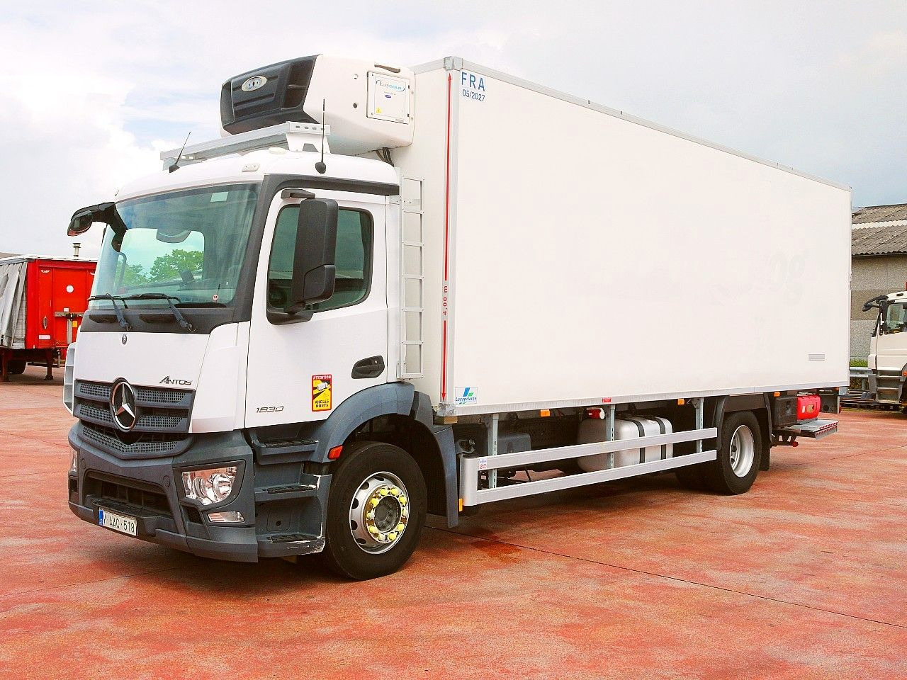 Mercedes-Benz 1830 ANTOS KUHLKOFFER CARRIER SUPRA 850 - مبردة شاحنة: صور 3 Mercedes-Benz 1830 ANTOS KUHLKOFFER CARRIER SUPRA 850 - مبردة شاحنة: صور 3