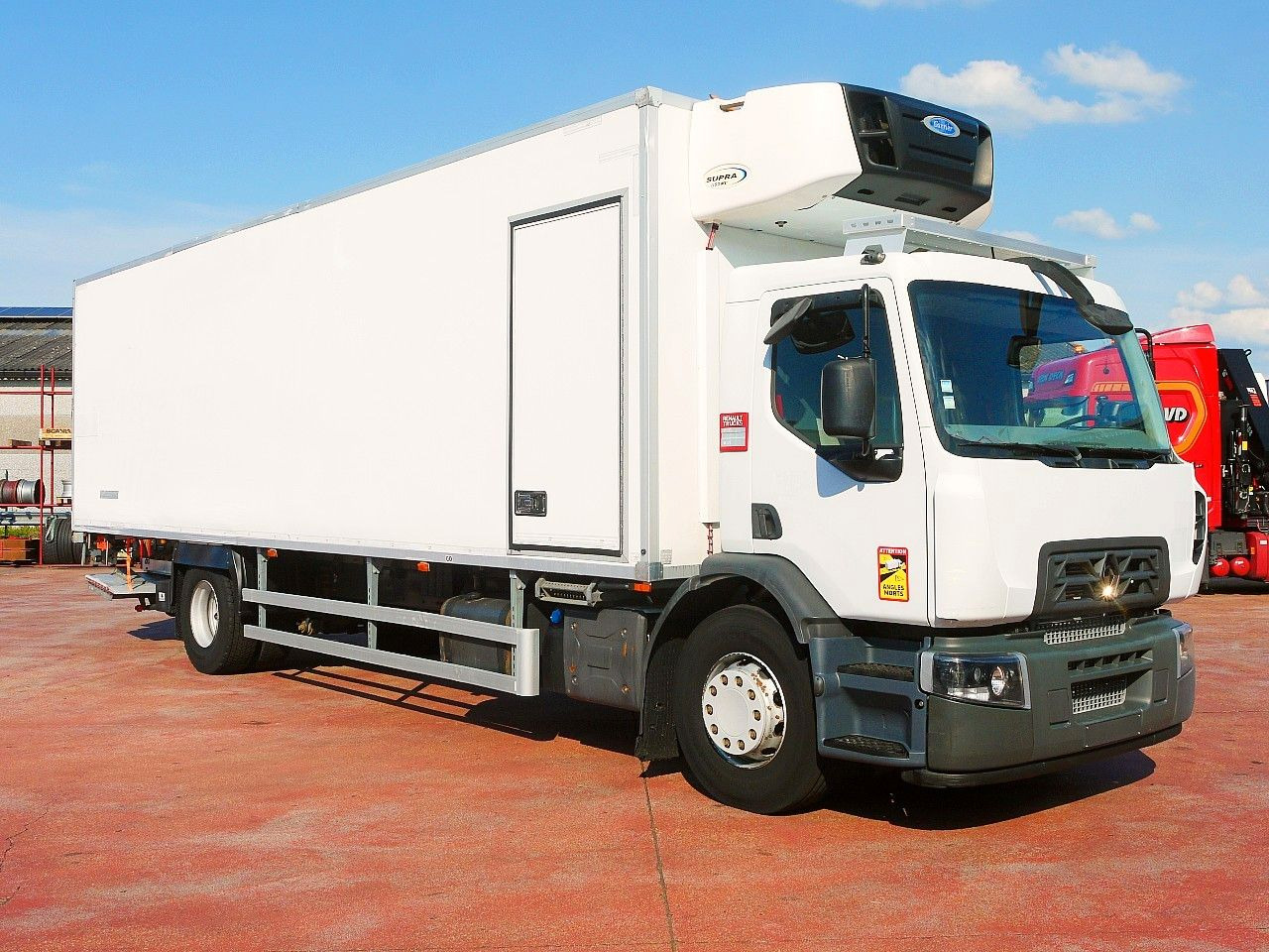 Renault D19.280 KUHLKOFFER CARRIER SUPRA 1150 MT - مبردة شاحنة: صور 2 Renault D19.280 KUHLKOFFER CARRIER SUPRA 1150 MT - مبردة شاحنة: صور 2