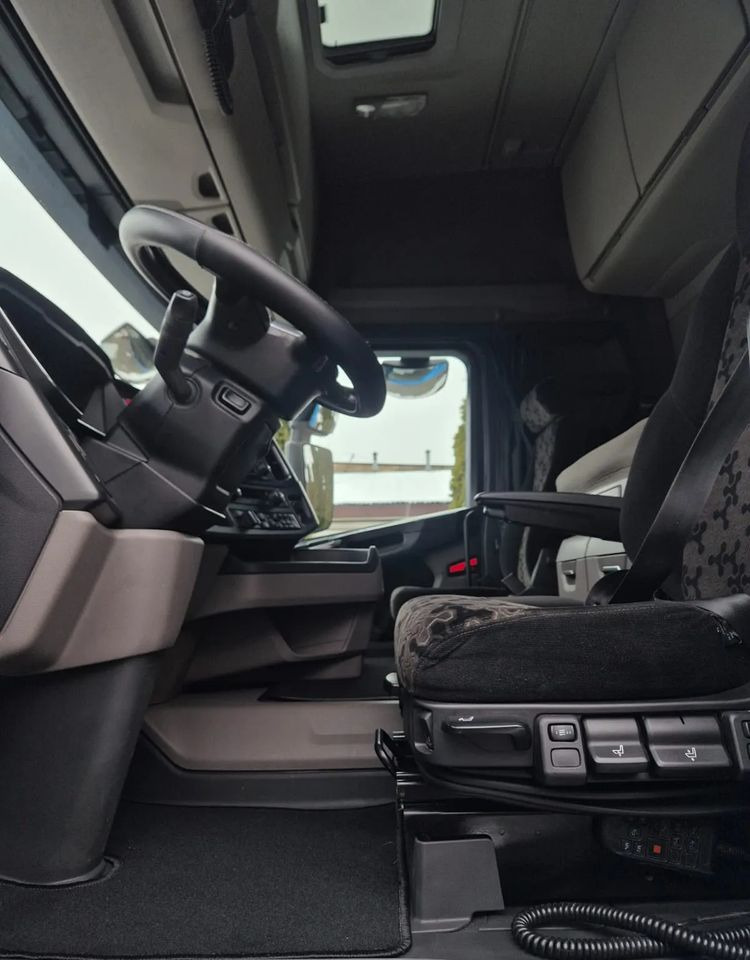 Scania R450 - شاحنة جرار: صور 5 Scania R450 - شاحنة جرار: صور 5