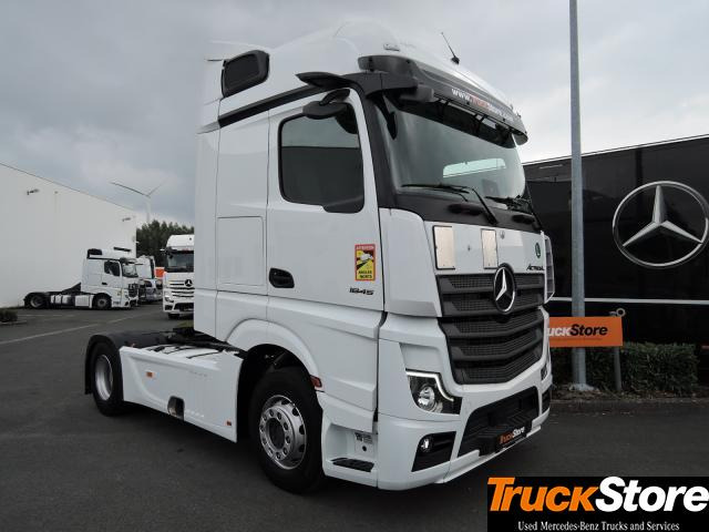 Mercedes-Benz Actros 1845 LS - شاحنة جرار: صور 3 Mercedes-Benz Actros 1845 LS - شاحنة جرار: صور 3