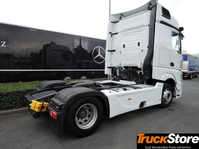 Mercedes-Benz Actros 1845 LS - شاحنة جرار: صور 4 Mercedes-Benz Actros 1845 LS - شاحنة جرار: صور 4