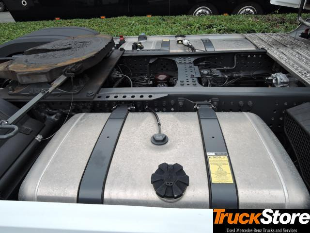 Mercedes-Benz Actros 1845 LS - شاحنة جرار: صور 2 Mercedes-Benz Actros 1845 LS - شاحنة جرار: صور 2