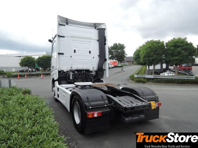 Mercedes-Benz Actros 1845 LS - شاحنة جرار: صور 4 Mercedes-Benz Actros 1845 LS - شاحنة جرار: صور 4