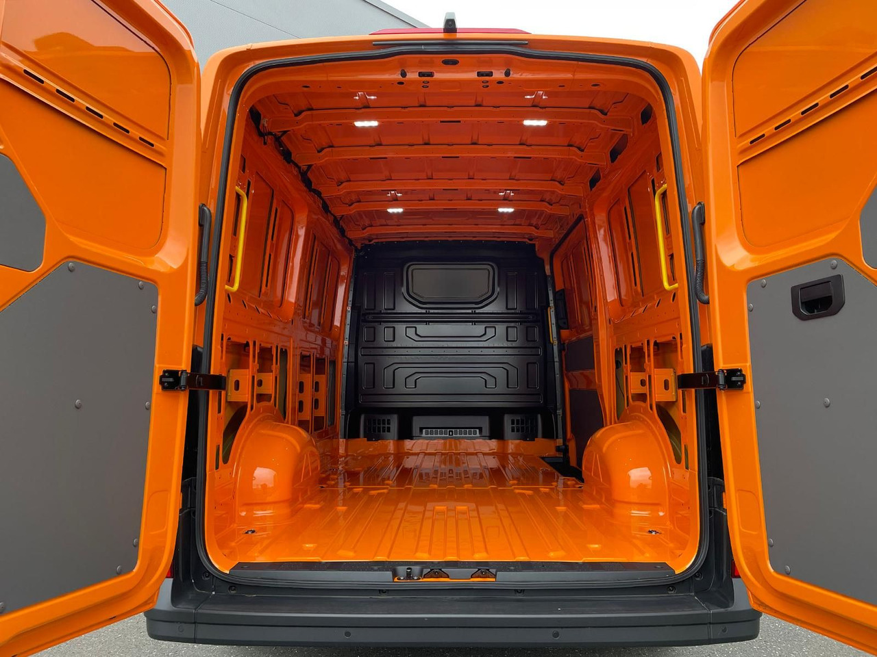 سيارة MAN TGE 3.180 Kasten L3H2 ACC LED STANDHZ NAVI: صور 34