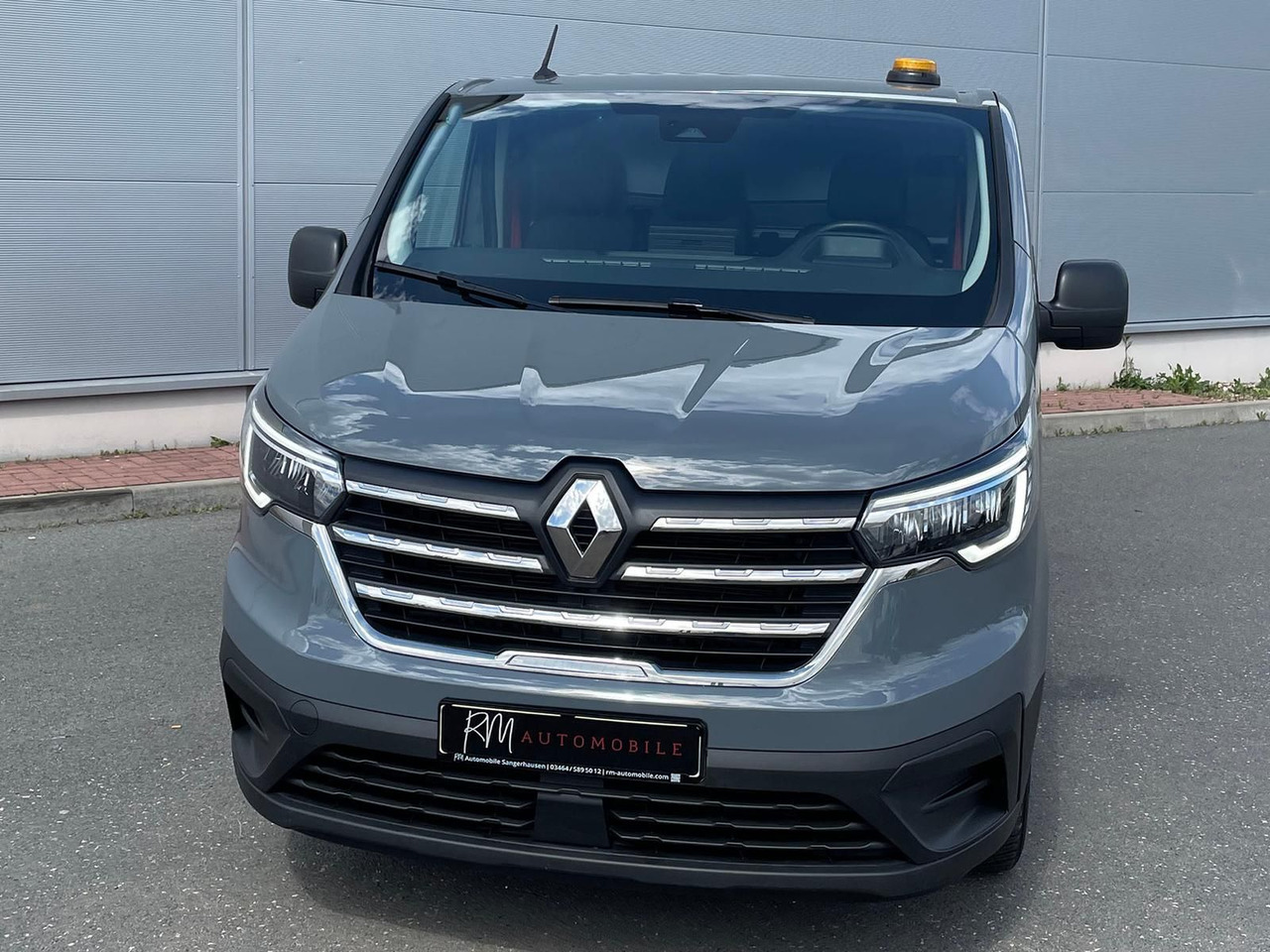 Renault Trafic Kasten RED EDITION L1H1 AHK LED DAB MFL - فان: صور 4 Renault Trafic Kasten RED EDITION L1H1 AHK LED DAB MFL - فان: صور 4