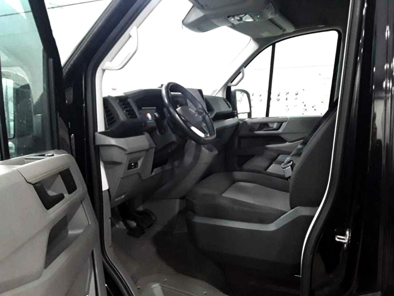 Volkswagen Crafter Kasten 35 L3H3 NAVI KLIMA DAB PDC - فان: صور 3 Volkswagen Crafter Kasten 35 L3H3 NAVI KLIMA DAB PDC - فان: صور 3