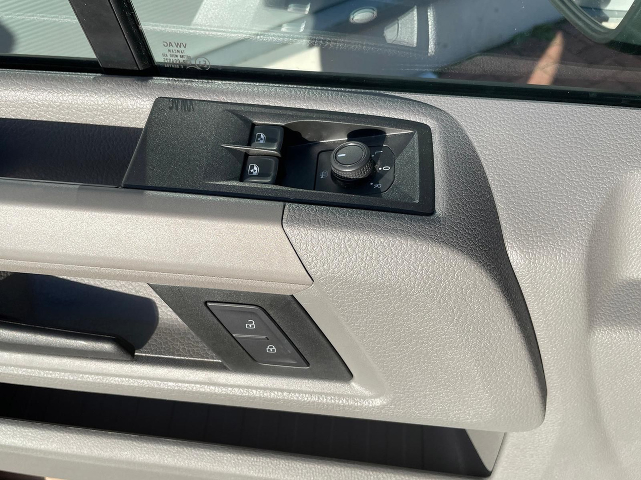 ميكروباص Volkswagen Crafter Kasten 35 L4H3 NAV SITZHZ AHK DAB KAMERA: صور 34