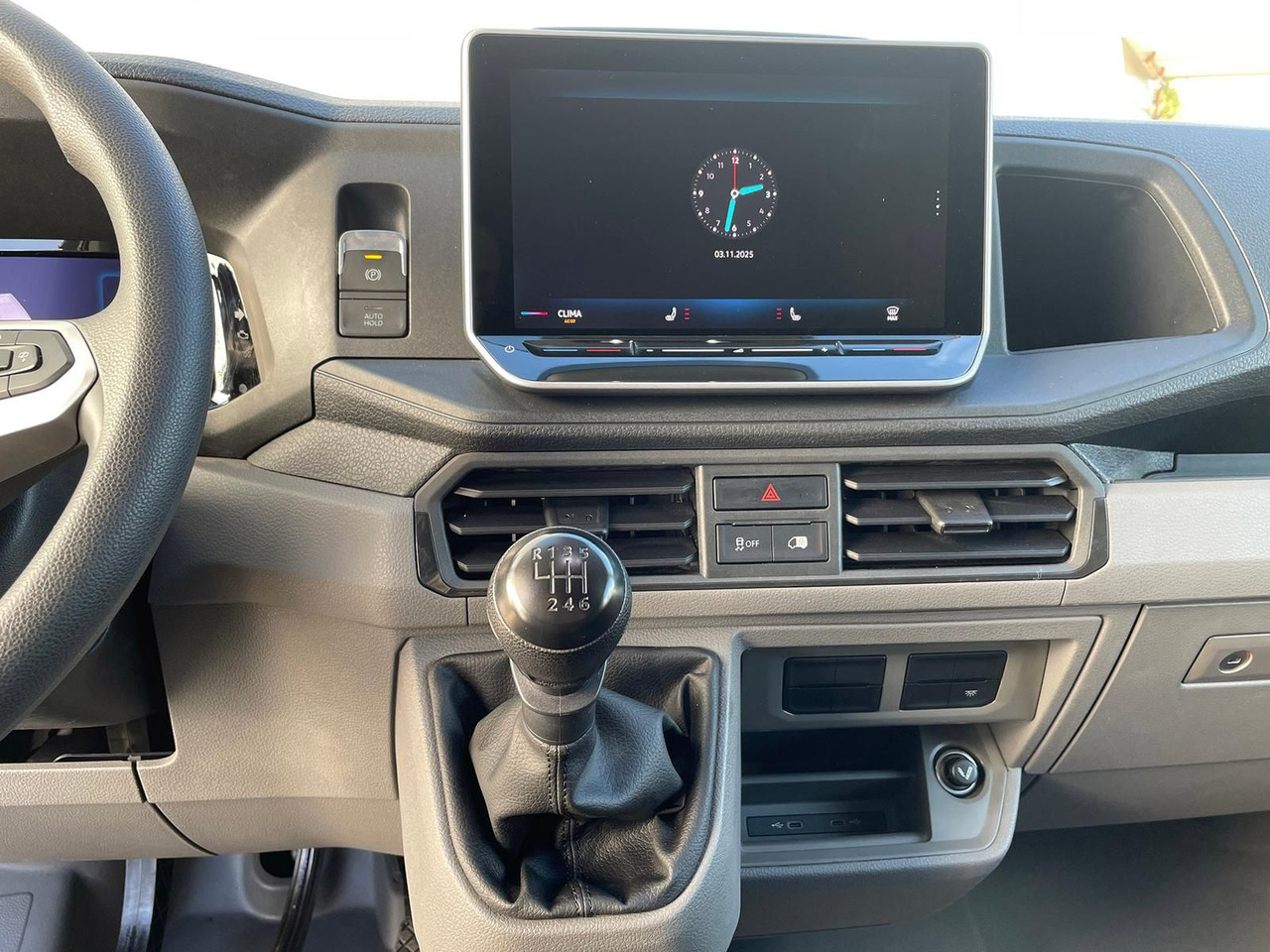 ميكروباص Volkswagen Crafter Kasten 35 L4H3 NAV SITZHZ AHK DAB KAMERA: صور 16