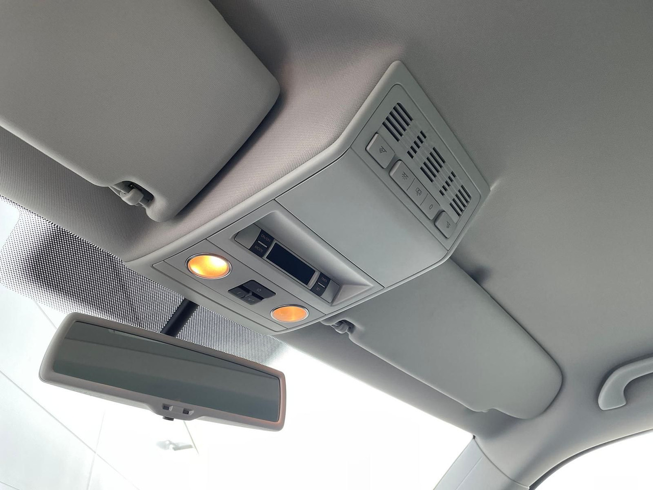 حافلة صغيرة, ميكروباص Volkswagen T5 Multivan Highline 4M LEDER AHK MFL: صور 32 حافلة صغيرة, ميكروباص Volkswagen T5 Multivan Highline 4M LEDER AHK MFL: صور 32