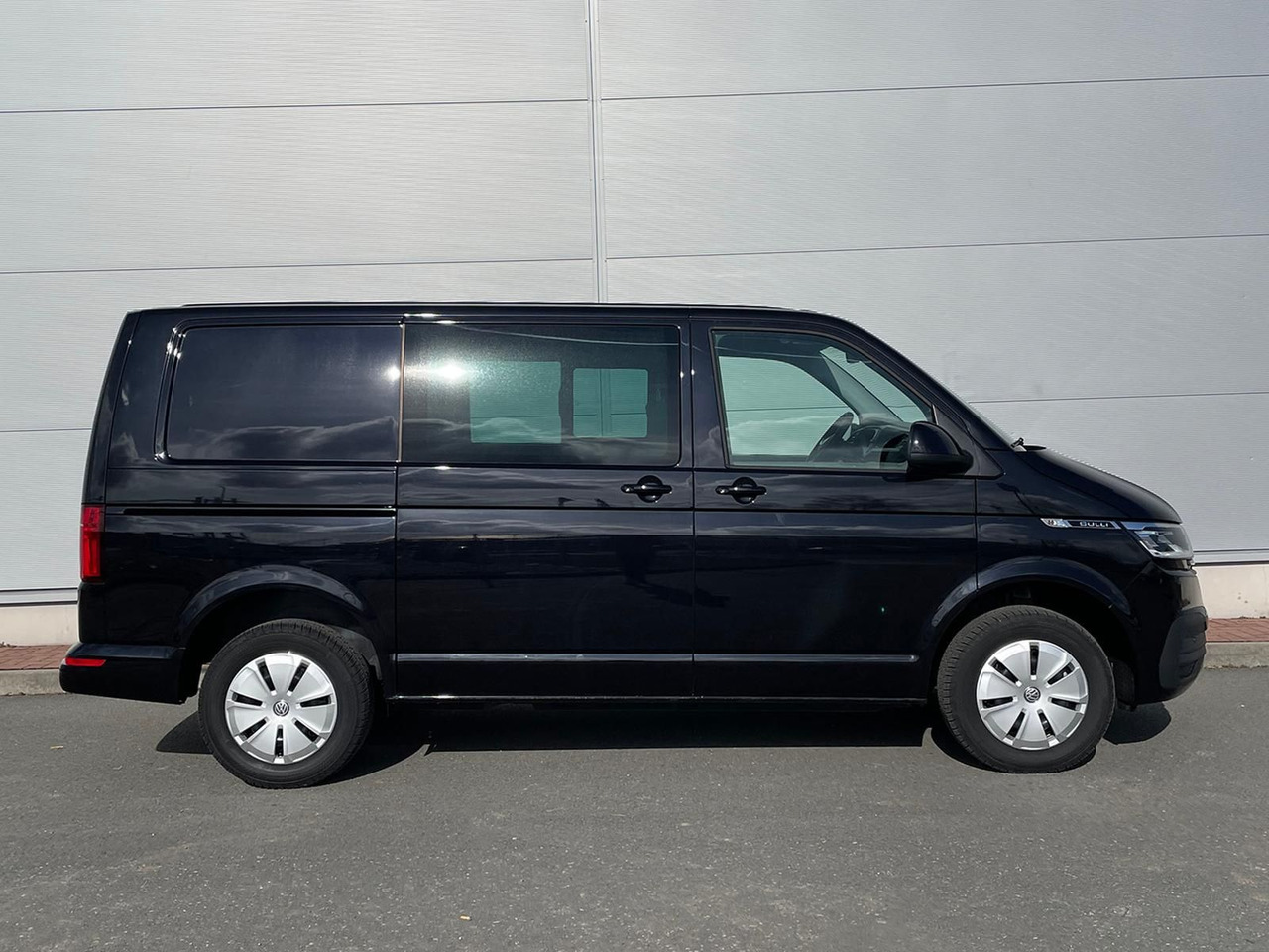 Volkswagen T6.1 Transporter Kasten 4M ACC PDC KAMERA STANDH - ميكروباص: صور 5 Volkswagen T6.1 Transporter Kasten 4M ACC PDC KAMERA STANDH - ميكروباص: صور 5