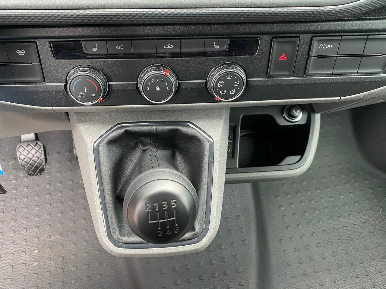 فان Volkswagen T6.1 Transporter Kasten lang LED PDC KLIMA SITZH: صور 26