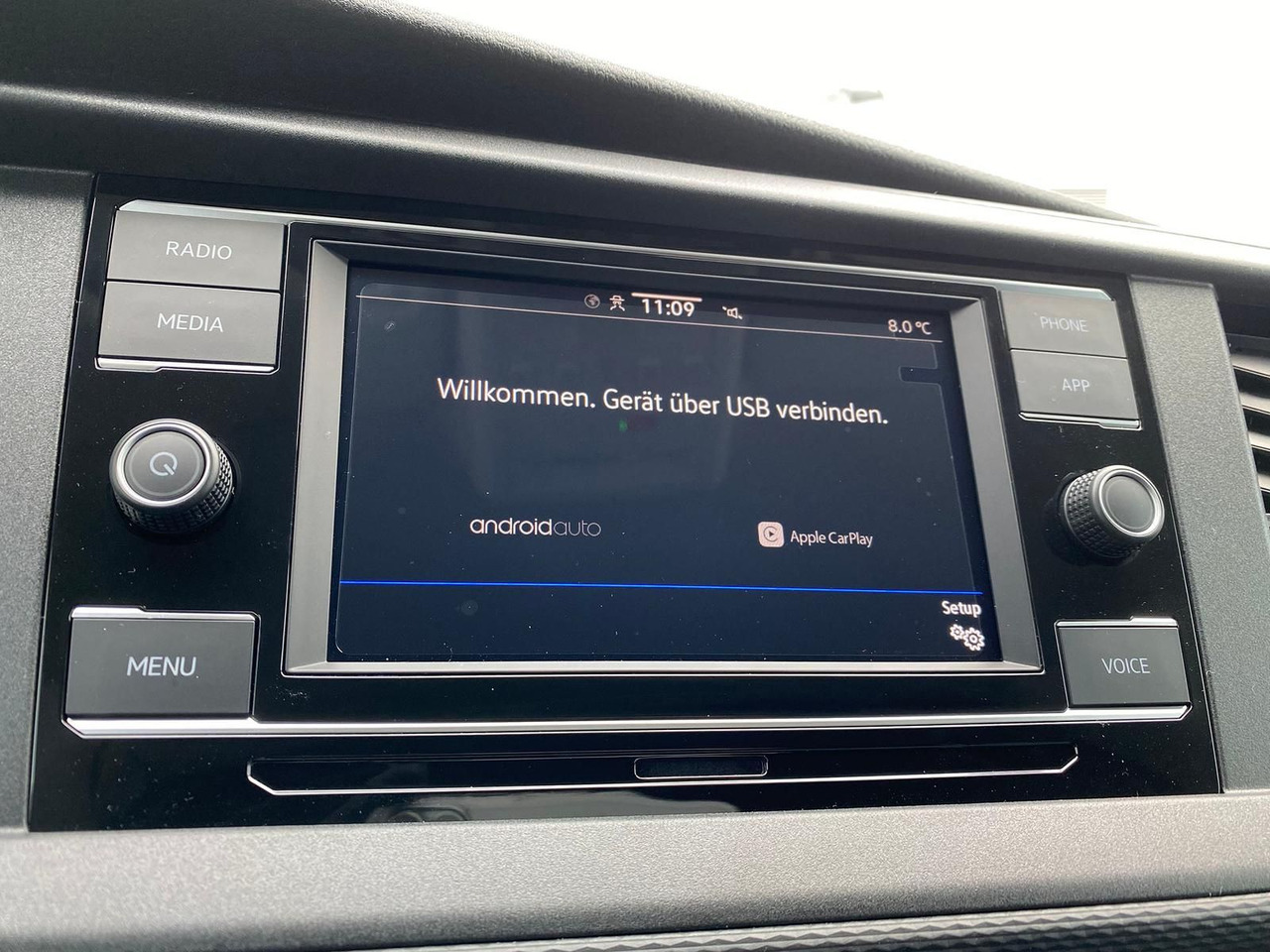 فان Volkswagen T6.1 Transporter Kasten lang LED PDC KLIMA SITZH: صور 23