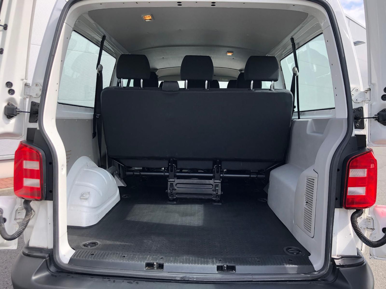 حافلة صغيرة, ميكروباص Volkswagen T6 Transporter 2.0 TDI Kombi lang 9-SITZE TEMP: صور 22