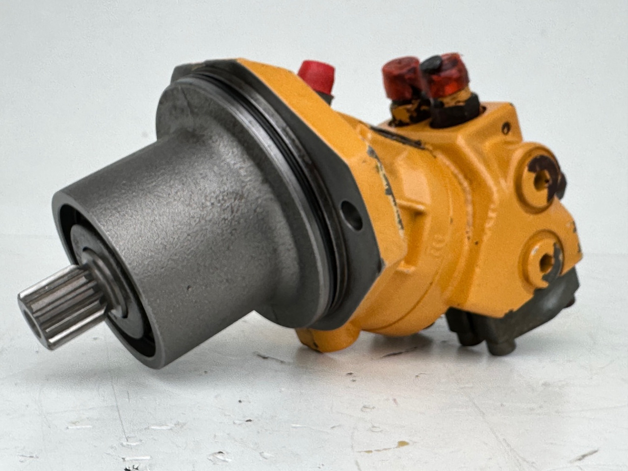 LIEBHERR Konstantmotor mit ID-Nr.5008984-ID-Nr.5007150 – Hydromatik Rexroth Axialkolbenmotor mit Nr.2000349 Typ:A2FE23/61W-NAL191. A308,A310,A312,A900ZW,R308,R310,R312,LOS914,R914,R916. #4064579.DK# - محرك هيدروليكي - حفارة: صور 1 LIEBHERR Konstantmotor mit ID-Nr.5008984-ID-Nr.5007150 – Hydromatik Rexroth Axialkolbenmotor mit Nr.2000349 Typ:A2FE23/61W-NAL191. A308,A310,A312,A900ZW,R308,R310,R312,LOS914,R914,R916. #4064579.DK# - محرك هيدروليكي - حفارة: صور 1