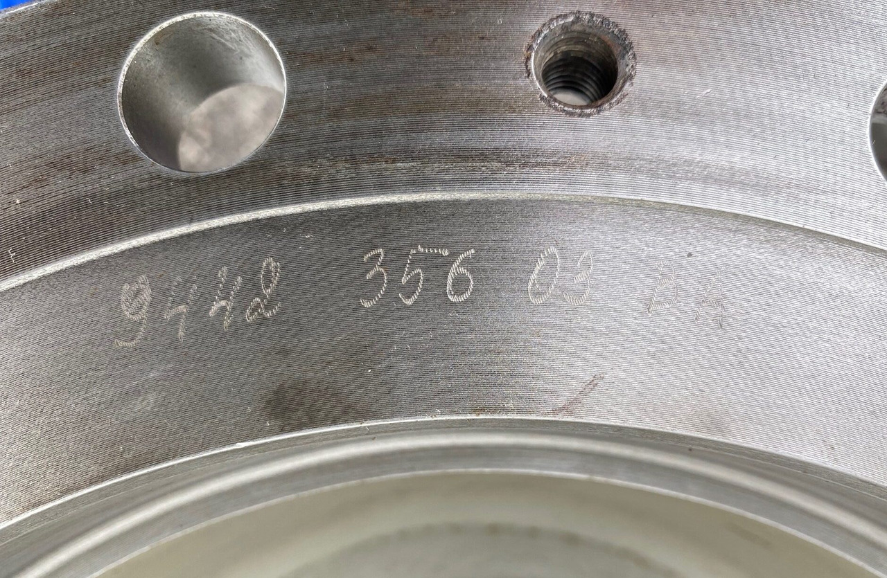 محرك سوينغ - حفارات زحافة Liebherr Abtriebswellengehäuse ID-Nr.9442356 and Kegelrollenlager ID-Nr.746201501 - ID-Nr.746231101.: صور 14