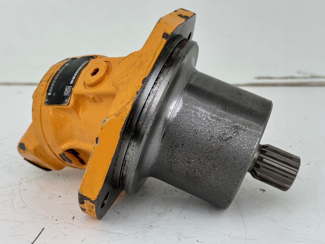 Liebherr CNR:11302432- Hydromatik Rexroth Axialkolben-Konstantmotor Typ:A2FE23/61W-PAL100-S. #18097818# - محرك هيدروليكي - آلات البناء: صور 1 Liebherr CNR:11302432- Hydromatik Rexroth Axialkolben-Konstantmotor Typ:A2FE23/61W-PAL100-S. #18097818# - محرك هيدروليكي - آلات البناء: صور 1