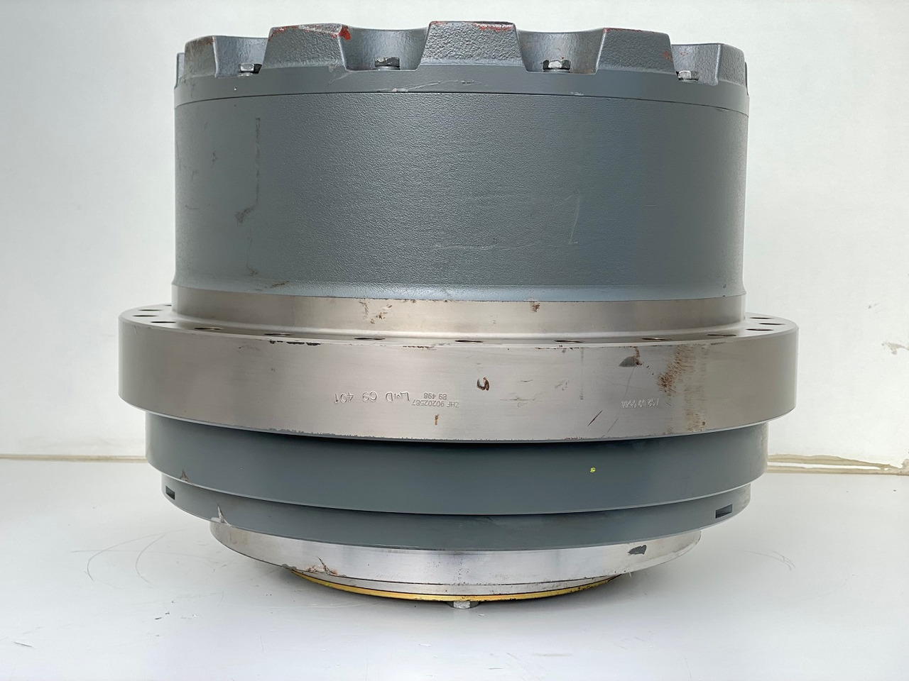 Liebherr Fahrantrieb FAT450P123, ID-Nr.90202516 - ID-Nr.90202517. LOS954, R940, R946, R950, R954, R956. #159-04# - محرك السفر - حفارات زحافة: صور 2 Liebherr Fahrantrieb FAT450P123, ID-Nr.90202516 - ID-Nr.90202517. LOS954, R940, R946, R950, R954, R956. #159-04# - محرك السفر - حفارات زحافة: صور 2