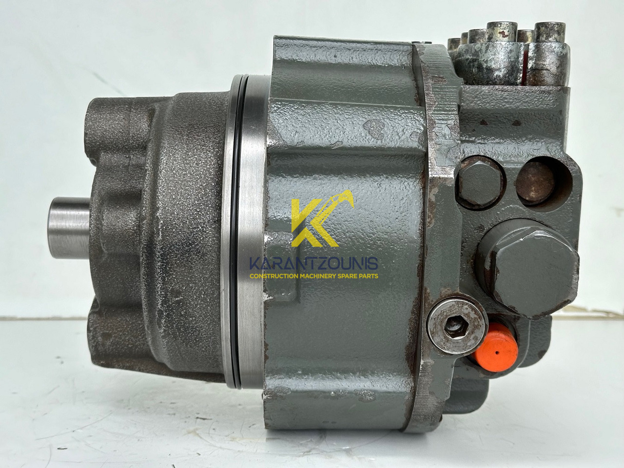Liebherr Hydraulikeinbaumotor CMVE O 108. ID-Nr.10118562 - ID-Nr.10132610 - ID-Nr.10129048. LOS1916, LOS916, LOS926, R906, R916, R918, R920, R922, R924, R926COMP, R926, R936. #28313# - محرك هيدروليكي - آلات البناء: صور 4 Liebherr Hydraulikeinbaumotor CMVE O 108. ID-Nr.10118562 - ID-Nr.10132610 - ID-Nr.10129048. LOS1916, LOS916, LOS926, R906, R916, R918, R920, R922, R924, R926COMP, R926, R936. #28313# - محرك هيدروليكي - آلات البناء: صور 4