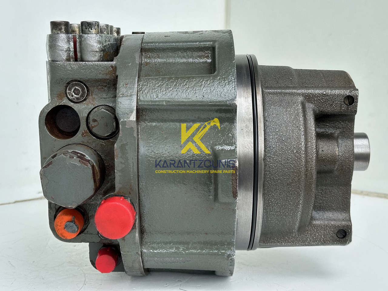 Liebherr Hydraulikeinbaumotor CMVE O 108. ID-Nr.10118562 - ID-Nr.10132610 - ID-Nr.10129048. LOS1916, LOS916, LOS926, R906, R916, R918, R920, R922, R924, R926COMP, R926, R936. #28313# - محرك هيدروليكي - آلات البناء: صور 3 Liebherr Hydraulikeinbaumotor CMVE O 108. ID-Nr.10118562 - ID-Nr.10132610 - ID-Nr.10129048. LOS1916, LOS916, LOS926, R906, R916, R918, R920, R922, R924, R926COMP, R926, R936. #28313# - محرك هيدروليكي - آلات البناء: صور 3