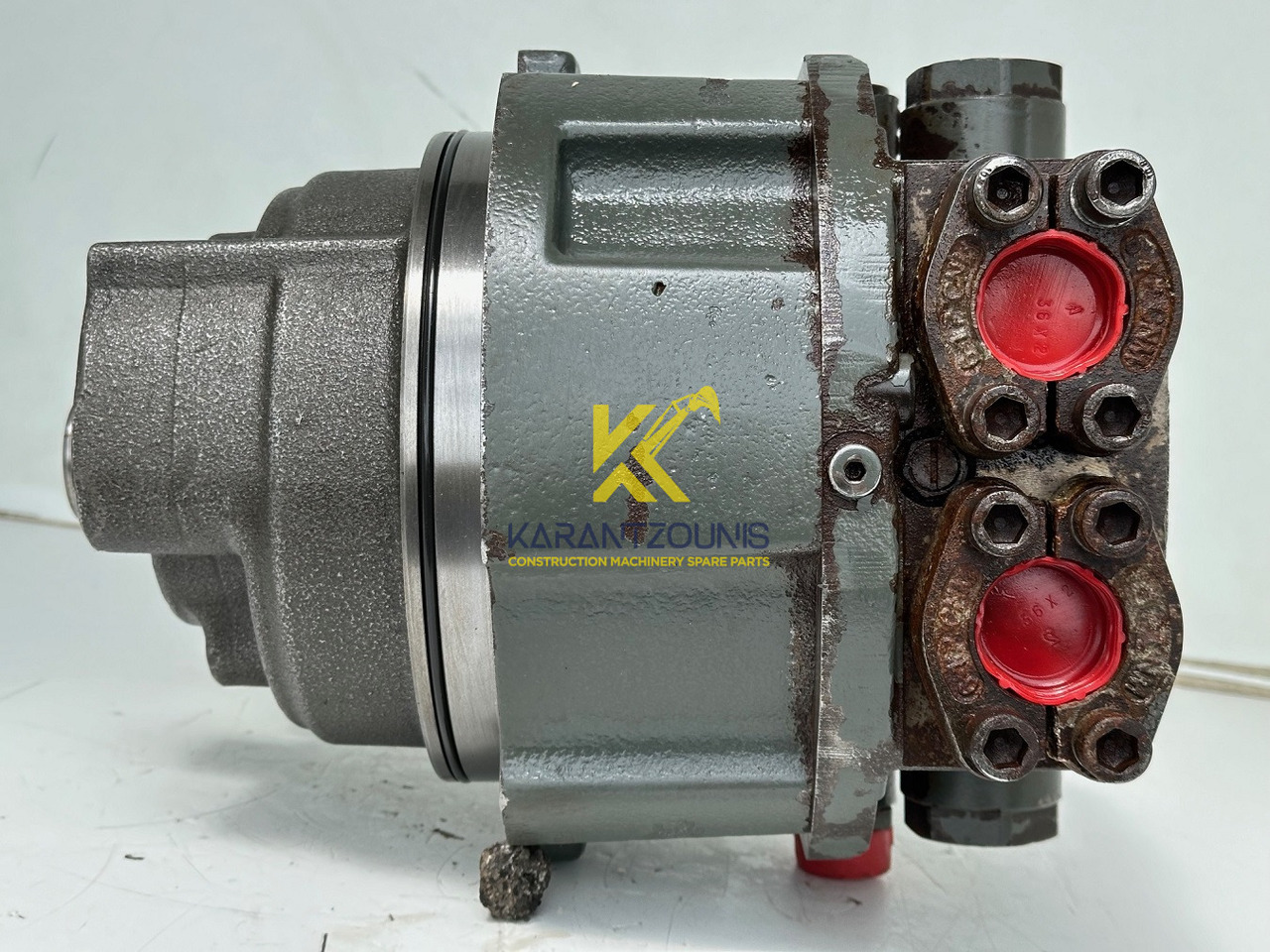 Liebherr Hydraulikeinbaumotor CMVE O 108. ID-Nr.10118562 - ID-Nr.10132610 - ID-Nr.10129048. LOS1916, LOS916, LOS926, R906, R916, R918, R920, R922, R924, R926COMP, R926, R936. #28314# - محرك هيدروليكي - آلات البناء: صور 5 Liebherr Hydraulikeinbaumotor CMVE O 108. ID-Nr.10118562 - ID-Nr.10132610 - ID-Nr.10129048. LOS1916, LOS916, LOS926, R906, R916, R918, R920, R922, R924, R926COMP, R926, R936. #28314# - محرك هيدروليكي - آلات البناء: صور 5