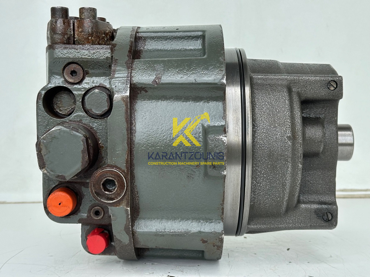 Liebherr Hydraulikeinbaumotor CMVE O 108. ID-Nr.10118562 - ID-Nr.10132610 - ID-Nr.10129048. LOS1916, LOS916, LOS926, R906, R916, R918, R920, R922, R924, R926COMP, R926, R936. #28314# - محرك هيدروليكي - آلات البناء: صور 3 Liebherr Hydraulikeinbaumotor CMVE O 108. ID-Nr.10118562 - ID-Nr.10132610 - ID-Nr.10129048. LOS1916, LOS916, LOS926, R906, R916, R918, R920, R922, R924, R926COMP, R926, R936. #28314# - محرك هيدروليكي - آلات البناء: صور 3