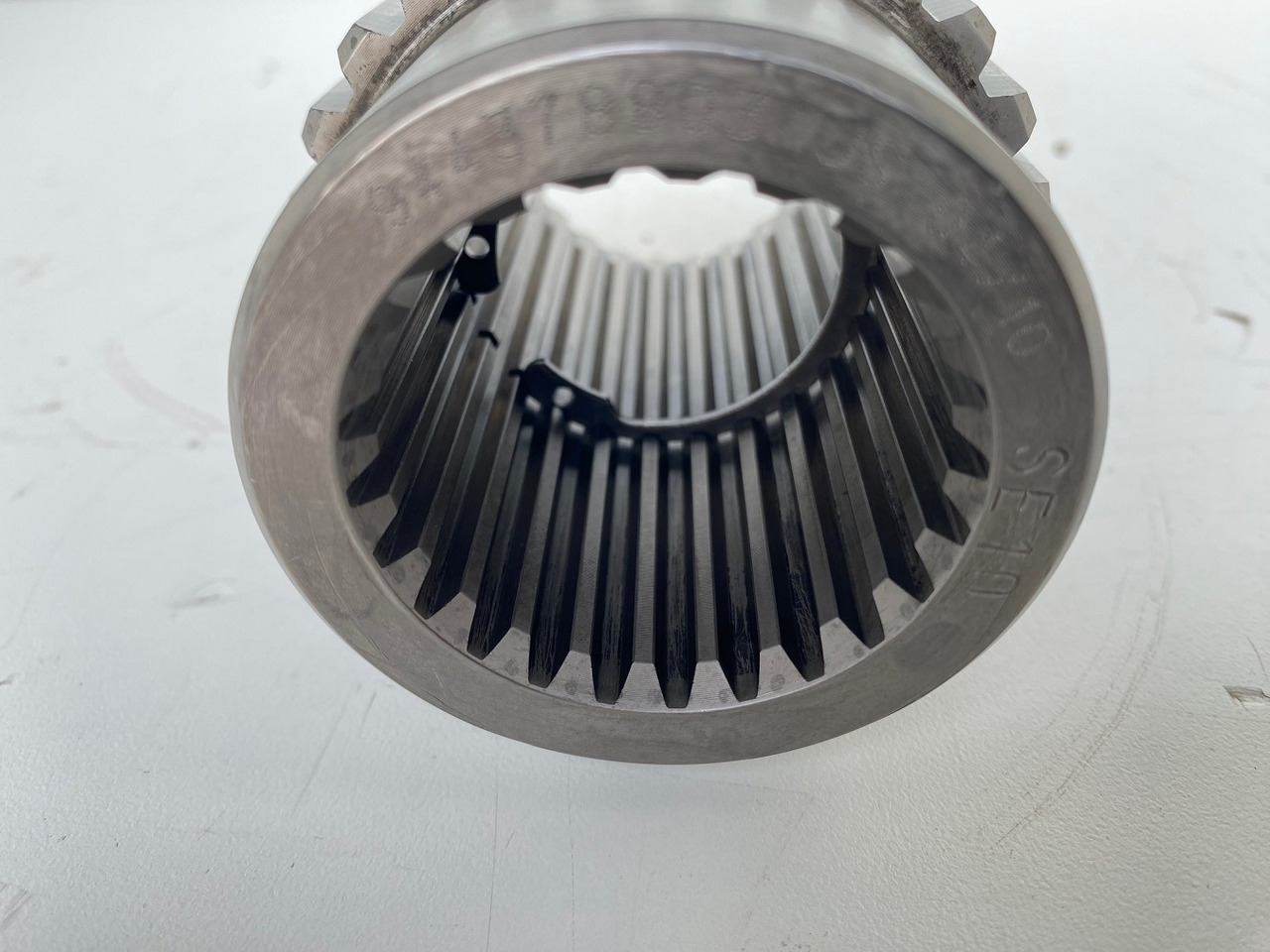 Liebherr Lamellenträger ID-Nr.9443788 - ID-Nr.944378803. FAT550, FAT550P046, FAT550P050, FAT600P081, FAT1000/102. #LSE10# - محرك السفر - آلات البناء: صور 5 Liebherr Lamellenträger ID-Nr.9443788 - ID-Nr.944378803. FAT550, FAT550P046, FAT550P050, FAT600P081, FAT1000/102. #LSE10# - محرك السفر - آلات البناء: صور 5