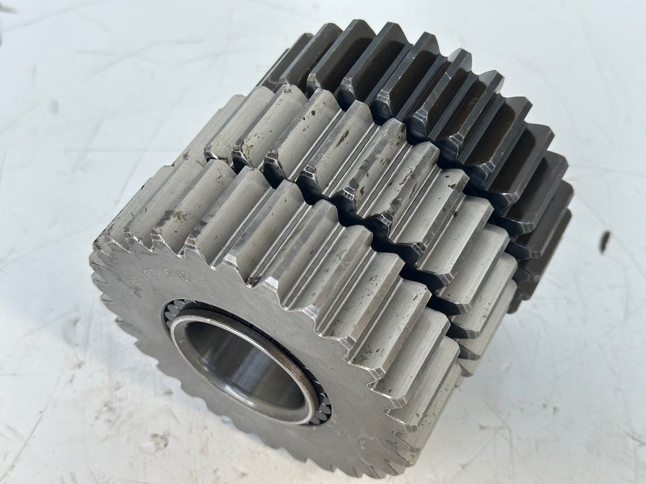 Liebherr Planetenrad ID-Nr.9442840 - ID-Nr.944284003. FAT350 - FAT350P022 - FAT350P059 - FAT350P062 - FAT350P068 - FAT350P079. LH22C, R313, R317, R900, R902, R904, R912, R914, R922, R924, R924 COMP - محرك السفر - آلات البناء: صور 5 Liebherr Planetenrad ID-Nr.9442840 - ID-Nr.944284003. FAT350 - FAT350P022 - FAT350P059 - FAT350P062 - FAT350P068 - FAT350P079. LH22C, R313, R317, R900, R902, R904, R912, R914, R922, R924, R924 COMP - محرك السفر - آلات البناء: صور 5