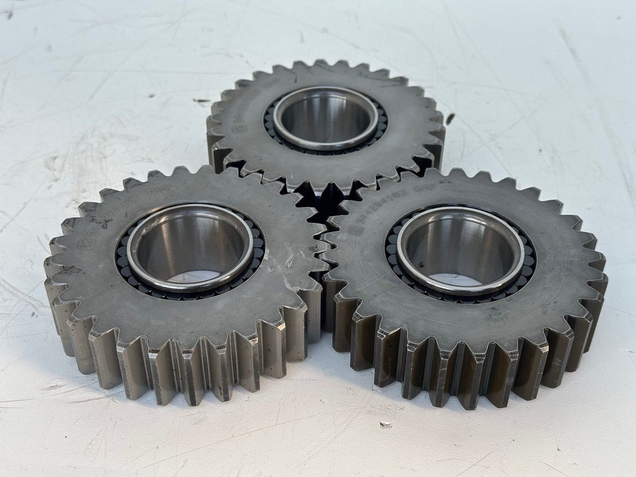 Liebherr Planetenrad ID-Nr.9442840 - ID-Nr.944284003. FAT350 - FAT350P022 - FAT350P059 - FAT350P062 - FAT350P068 - FAT350P079. LH22C, R313, R317, R900, R902, R904, R912, R914, R922, R924, R924 COMP - محرك السفر - آلات البناء: صور 2 Liebherr Planetenrad ID-Nr.9442840 - ID-Nr.944284003. FAT350 - FAT350P022 - FAT350P059 - FAT350P062 - FAT350P068 - FAT350P079. LH22C, R313, R317, R900, R902, R904, R912, R914, R922, R924, R924 COMP - محرك السفر - آلات البناء: صور 2