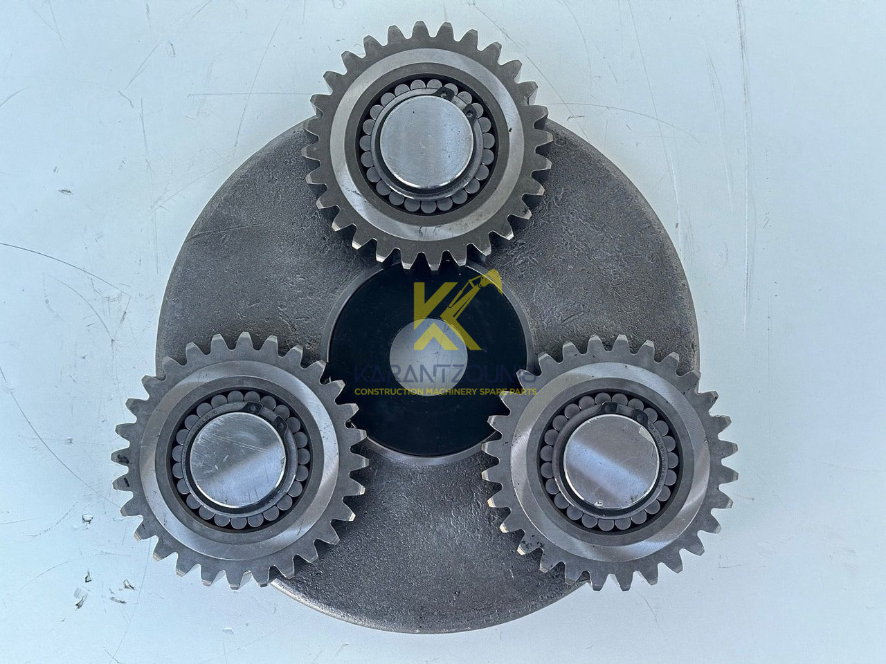 Liebherr Planetenträger ID-Nr.90024938 mit Planetenräder ID-Nr.90024939. FAT400P112 -FAT400P130 - FAT400P139. LO1936, LOS926, R926, R928, R930, R934, R936, R940, R944, R946, R950 T. #PL-PL.17.10# - محرك السفر - آلات البناء: صور 5 Liebherr Planetenträger ID-Nr.90024938 mit Planetenräder ID-Nr.90024939. FAT400P112 -FAT400P130 - FAT400P139. LO1936, LOS926, R926, R928, R930, R934, R936, R940, R944, R946, R950 T. #PL-PL.17.10# - محرك السفر - آلات البناء: صور 5